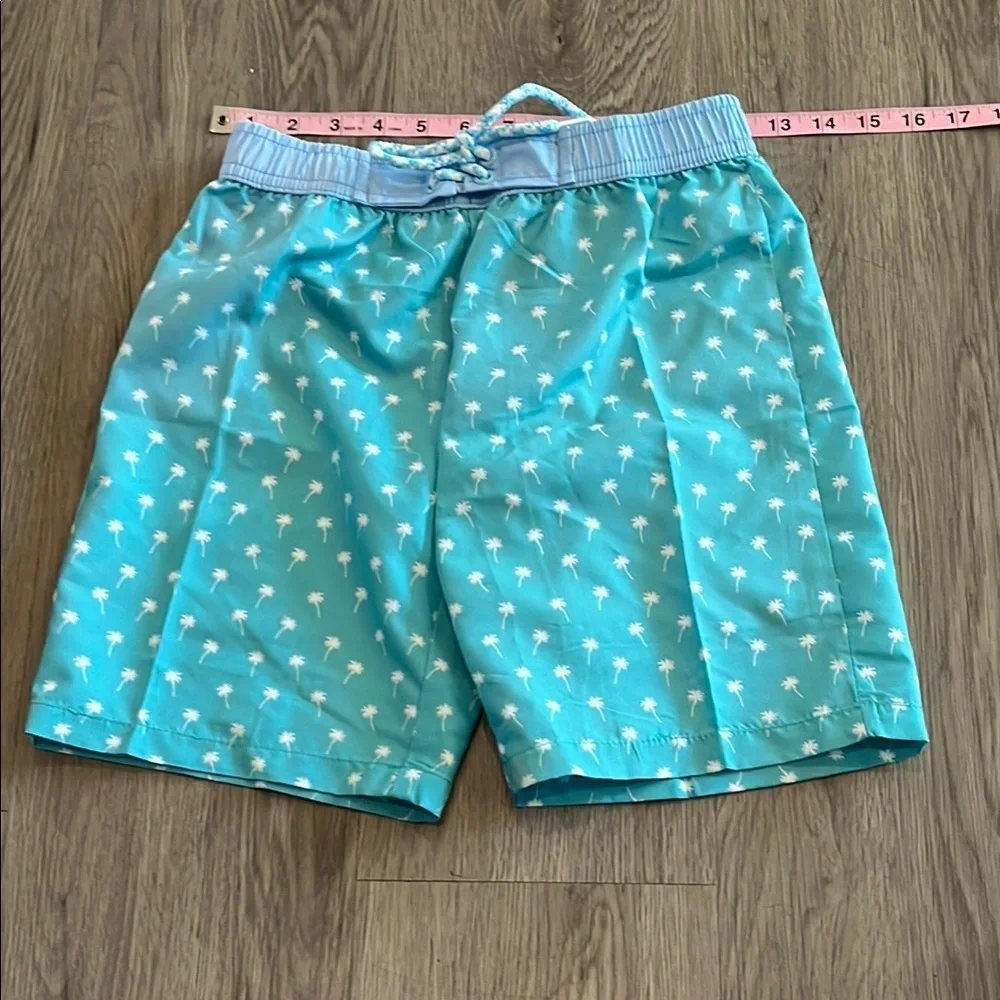 Boys swim shorts w mesh 💙